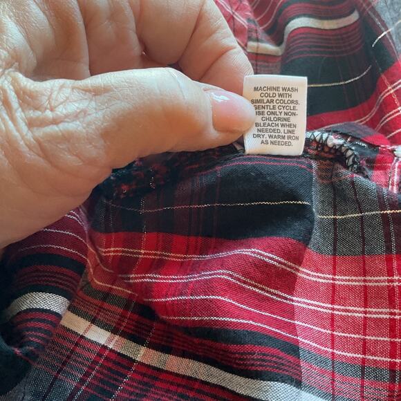 Cato Red Black Plaid W/Silver Thread Long Sleeve Fitted Pockets Western Shirt M - Picture 6 of 7